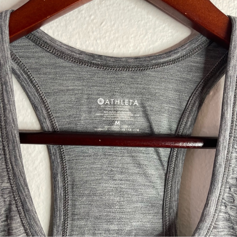 Athleta Fastest Track Racerback Tank Size Medium - Picture 6 of 11